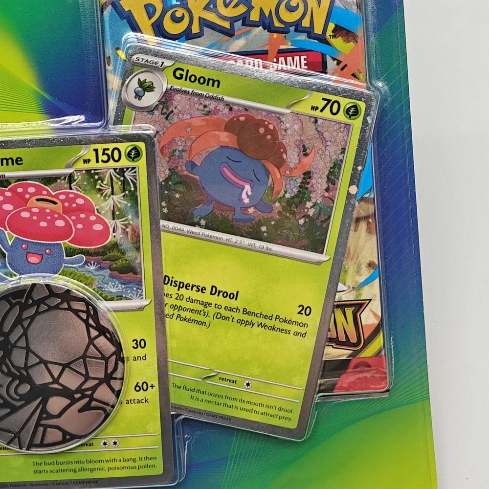 Pokemon Trading Card Came Oddish Gloom Vileplume, Coin, And Two Booster Pack New